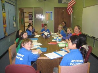 staff meeting 